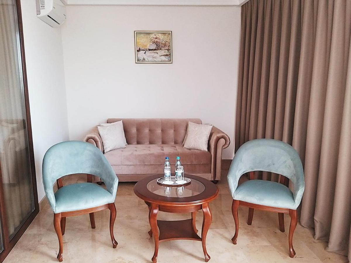 צ'יסינאו Ambassador Hotel מראה חיצוני תמונה